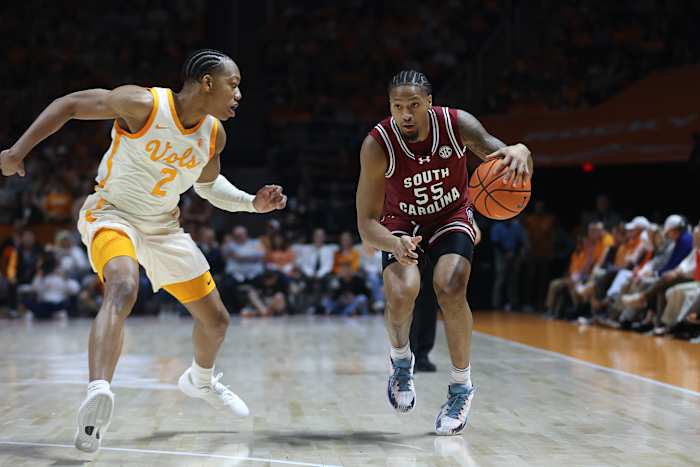 Ta'Lon Cooper moves the ball against Tennessee Volunteers guard